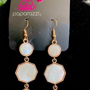 Cute dangle earring